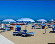 Italiaanse strandritueel TuttaLingua voor cursussen Italiaans